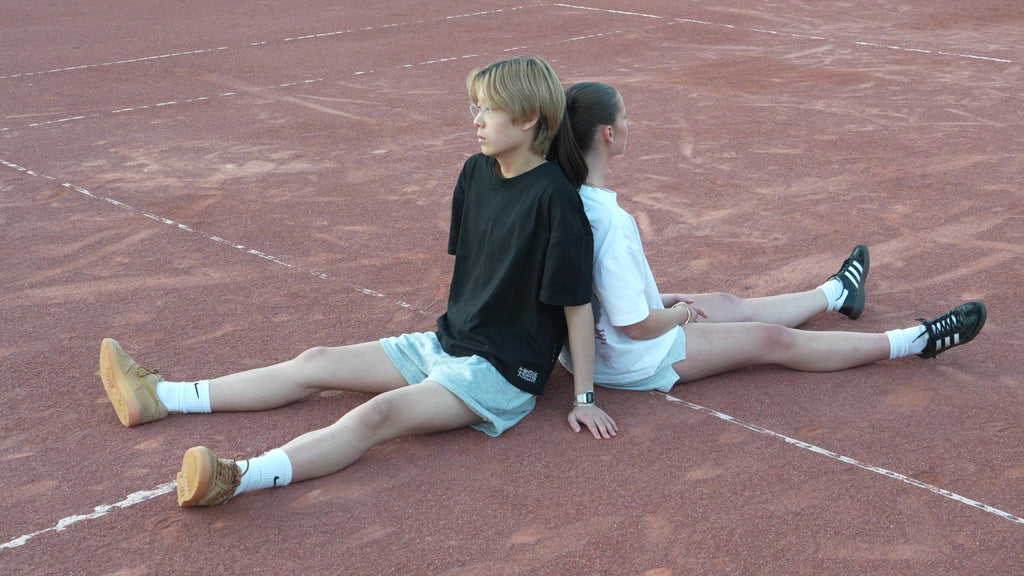 Black cropped T-shirt